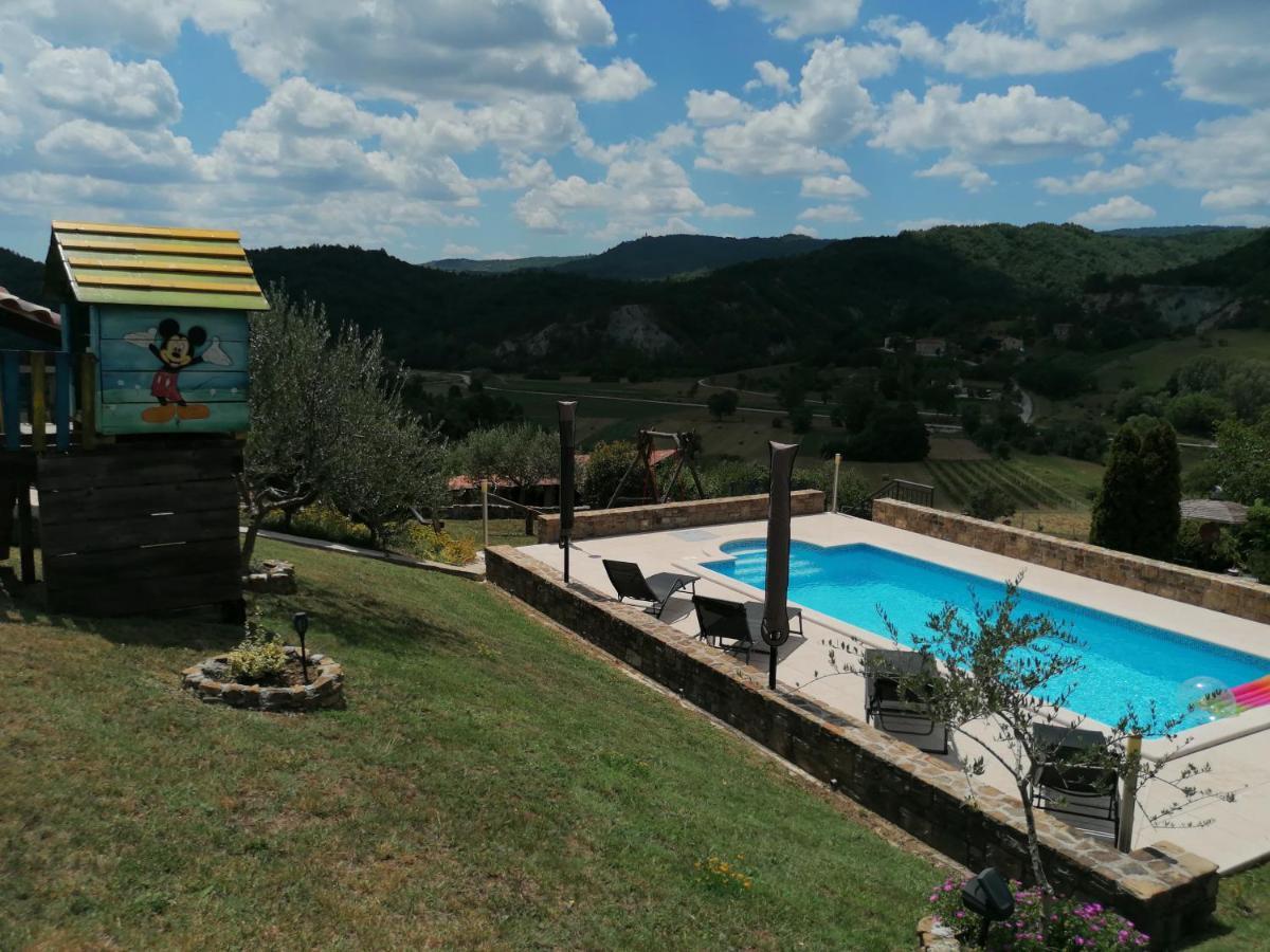 Holiday House Dol Cerovlje المظهر الخارجي الصورة